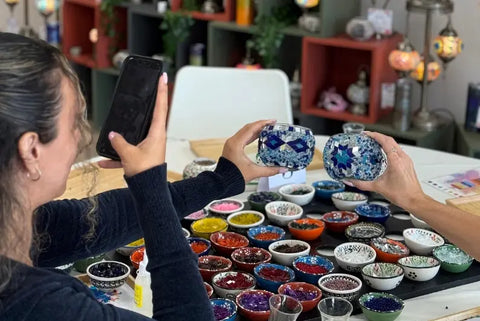 The Secret to Creating Coziness at Home: The Impact of an Art Piece on Room Ambiance